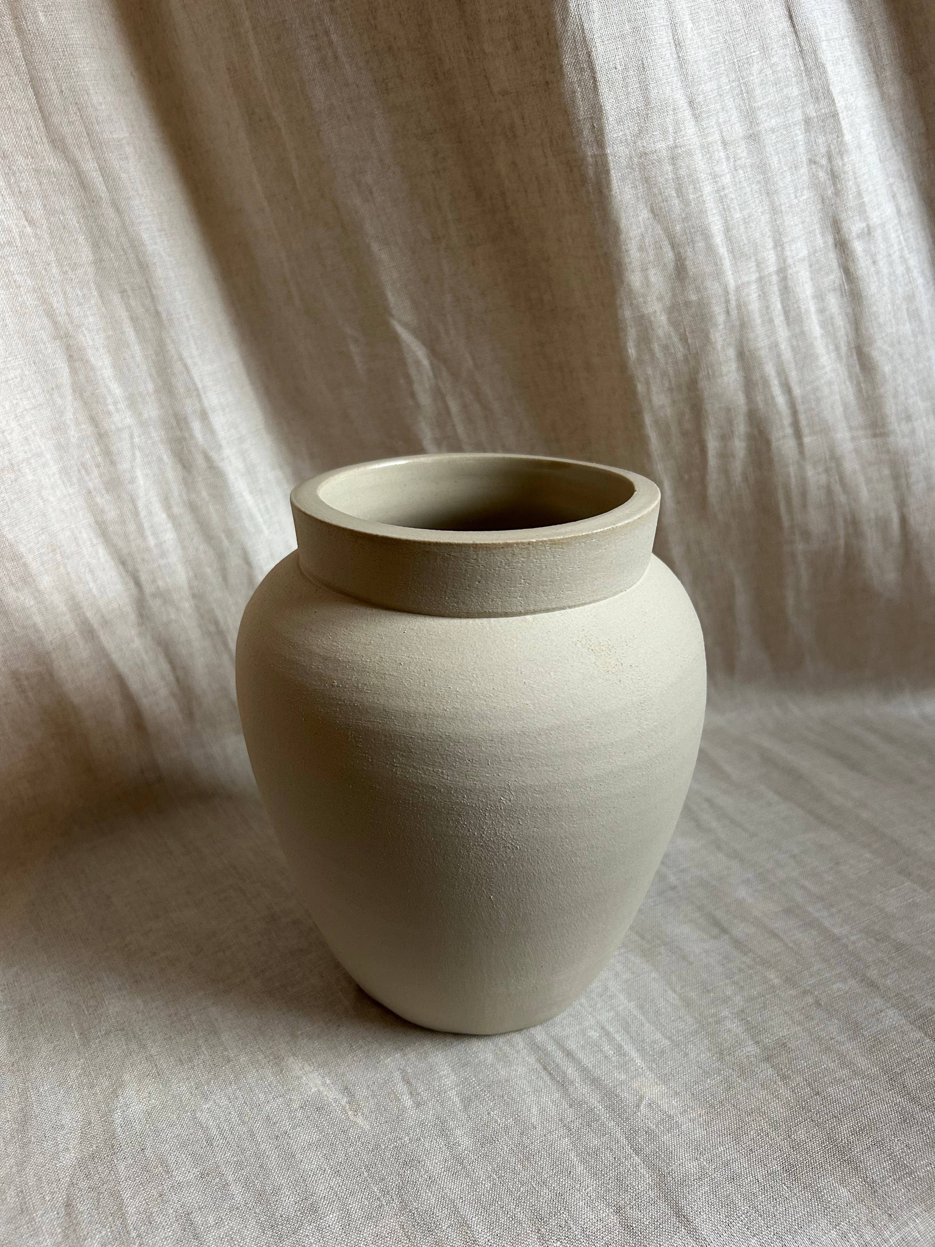 BLANK 02 - MEDIUM VASE